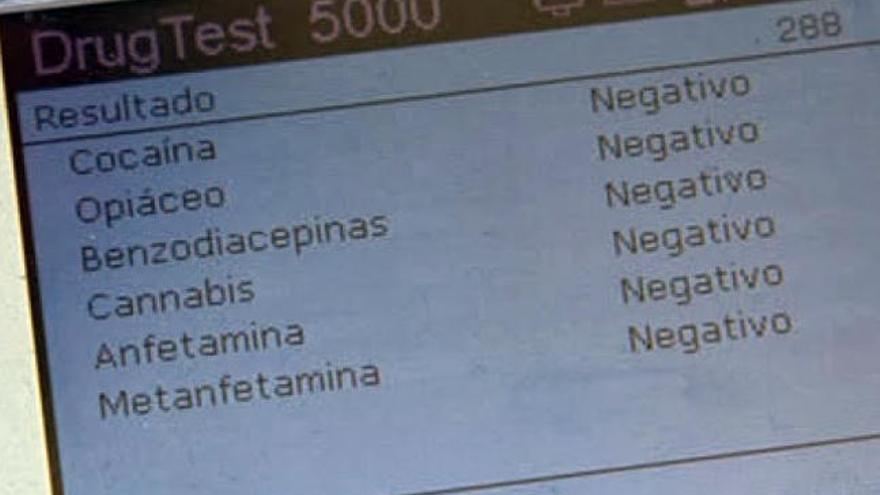 Pantalla del aparato utilizado para el test de drogas // FARO