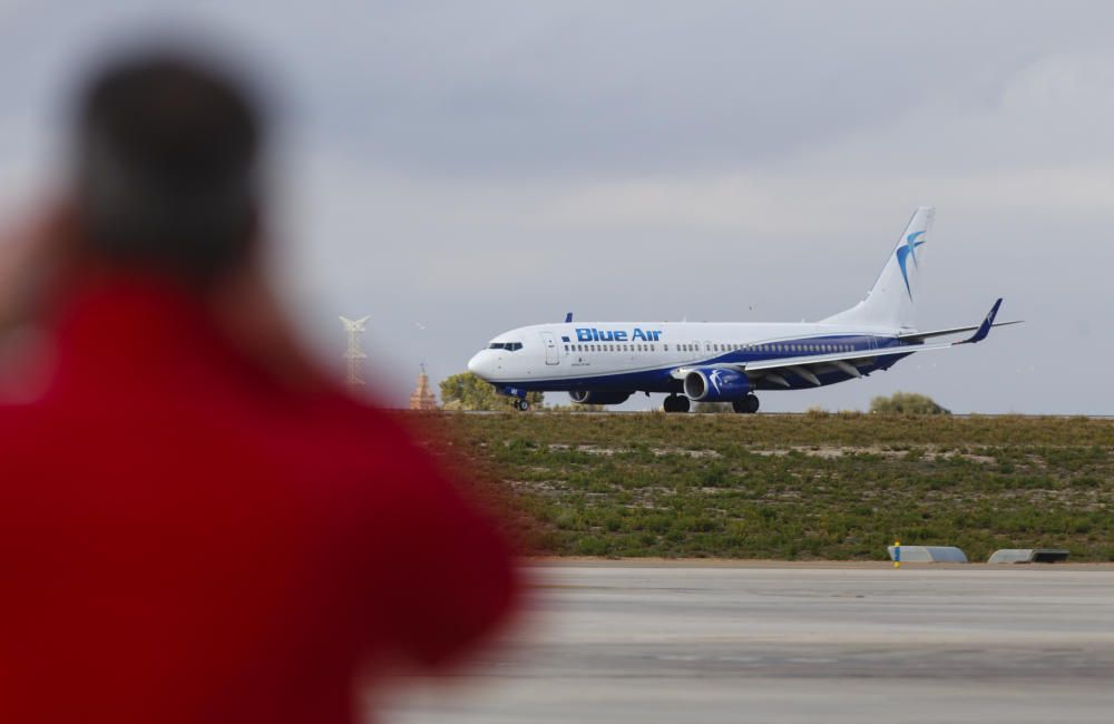 Llegada del primer vuelo entre Poznan y Castelló