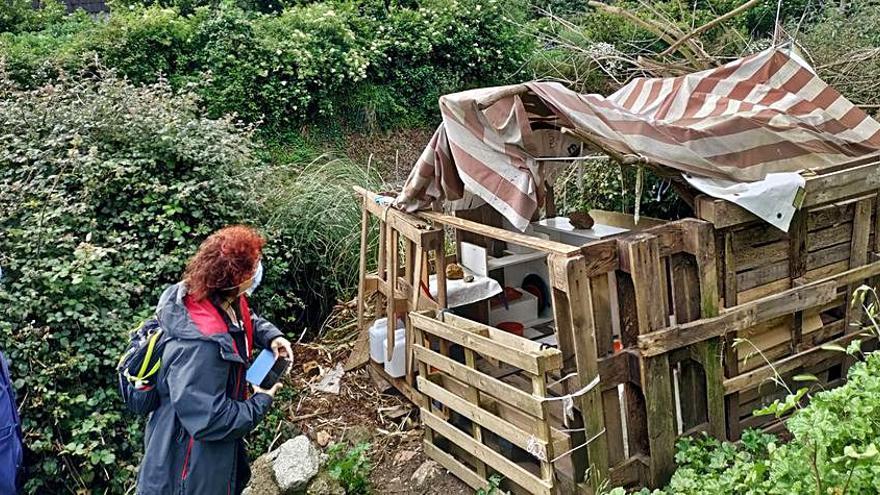 Una construcción informal, en el trazado del poliducto.   | // G.M.