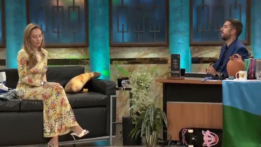 David Broncano desvela en &#039;La Revuelta&#039; la relación que le unía con Ester Expósito: &quot;De esos detalles no me acuerdo&quot;