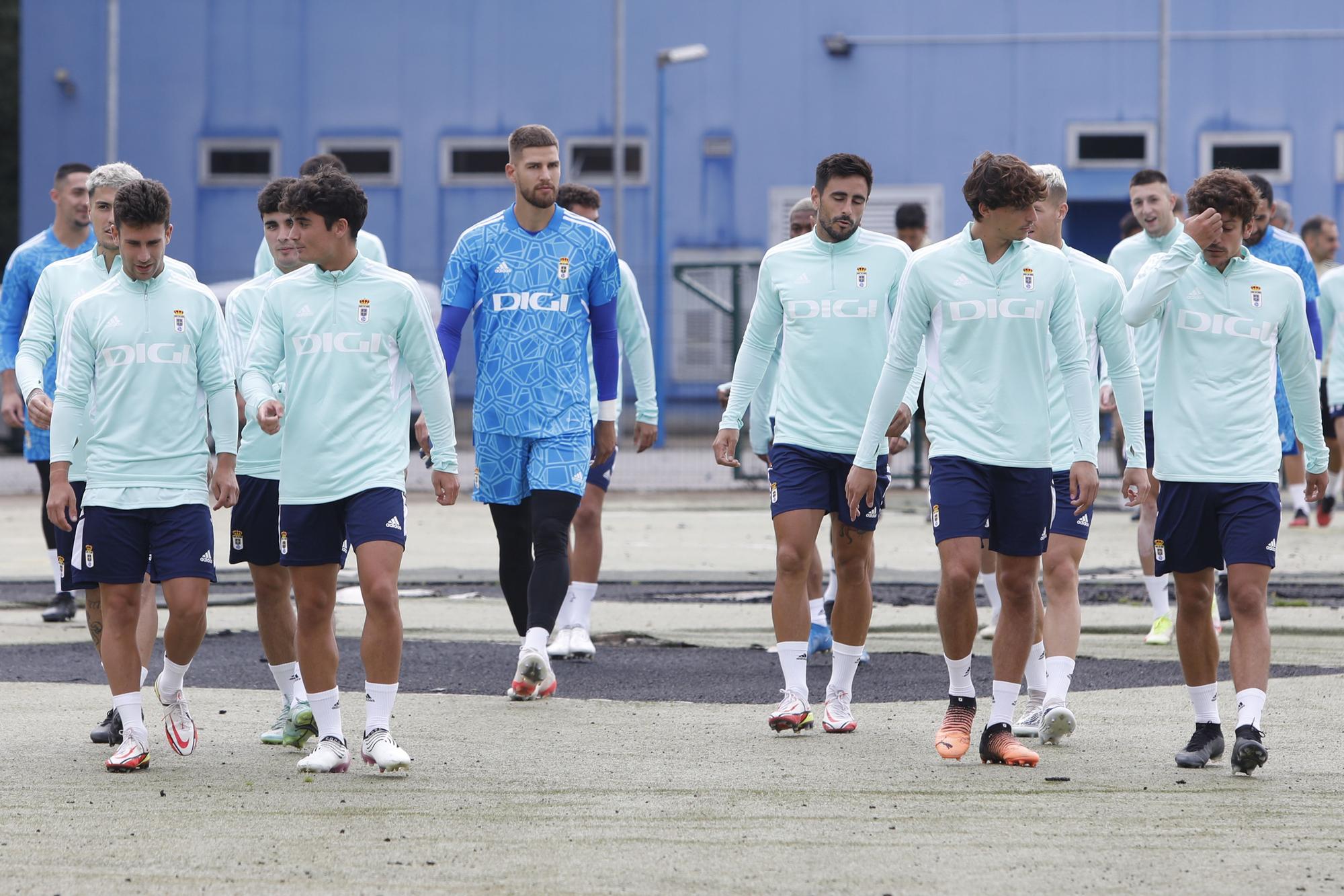 EN IMÁGENES: el primer entrenamiento del Oviedo