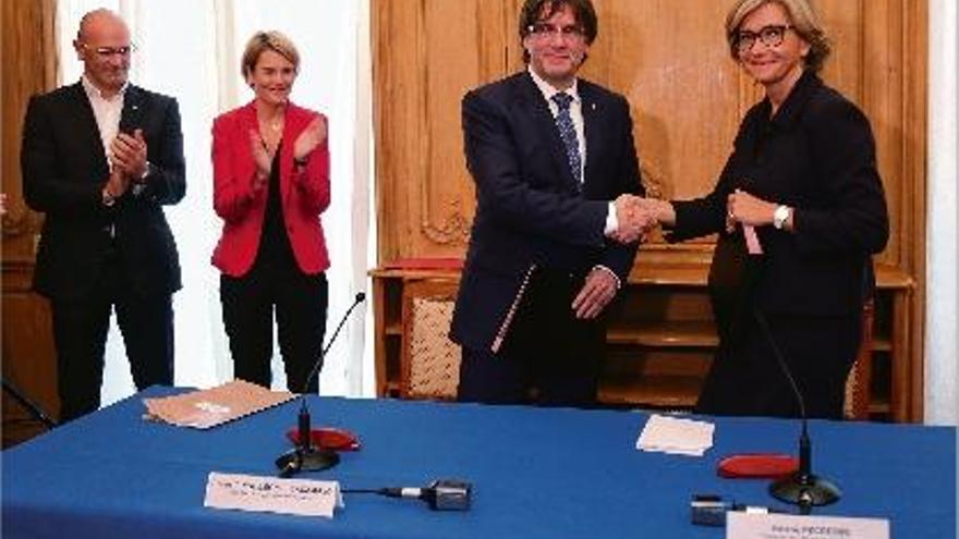 Puigdemont finalitza el viatge oficial de tres dies a París