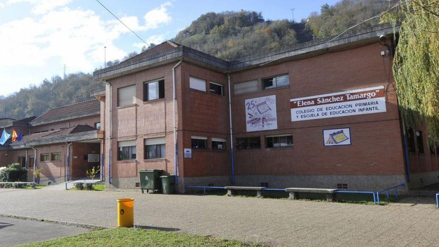 El colegio público de Pola de Laviana tendrá comedor escolar el próximo curso, con precios desde 4,69 euros más IVA