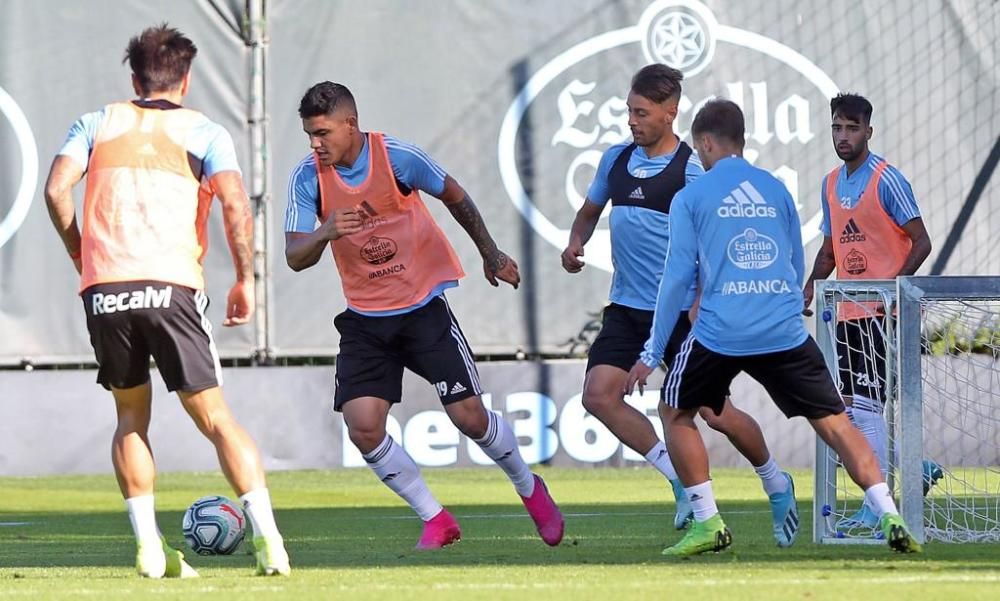 El Celta entrena a puerta abierta tras vencer al Athletic