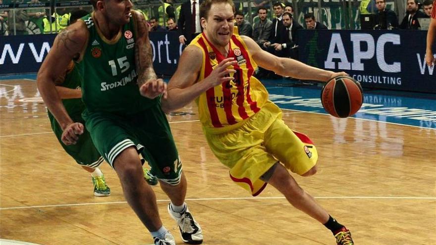 El Barcelona sufre y tira de oficio para lograr un triunfo vital (77-81)