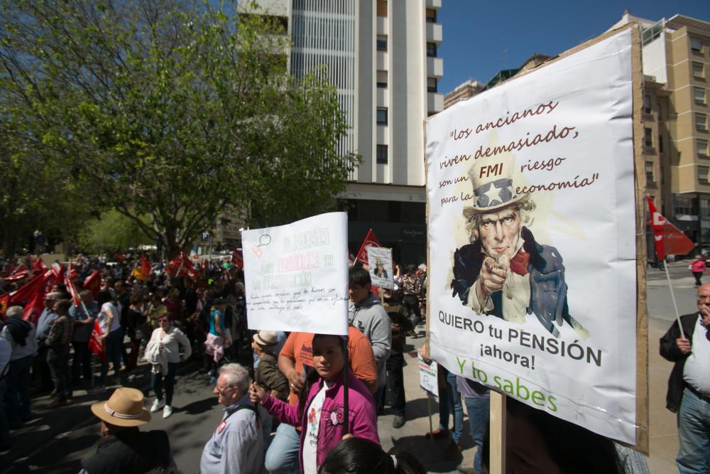 Los sindicatos convocan una manifestación para pedir empleos decentes y un equilibrio presupuestario para las jubilaciones