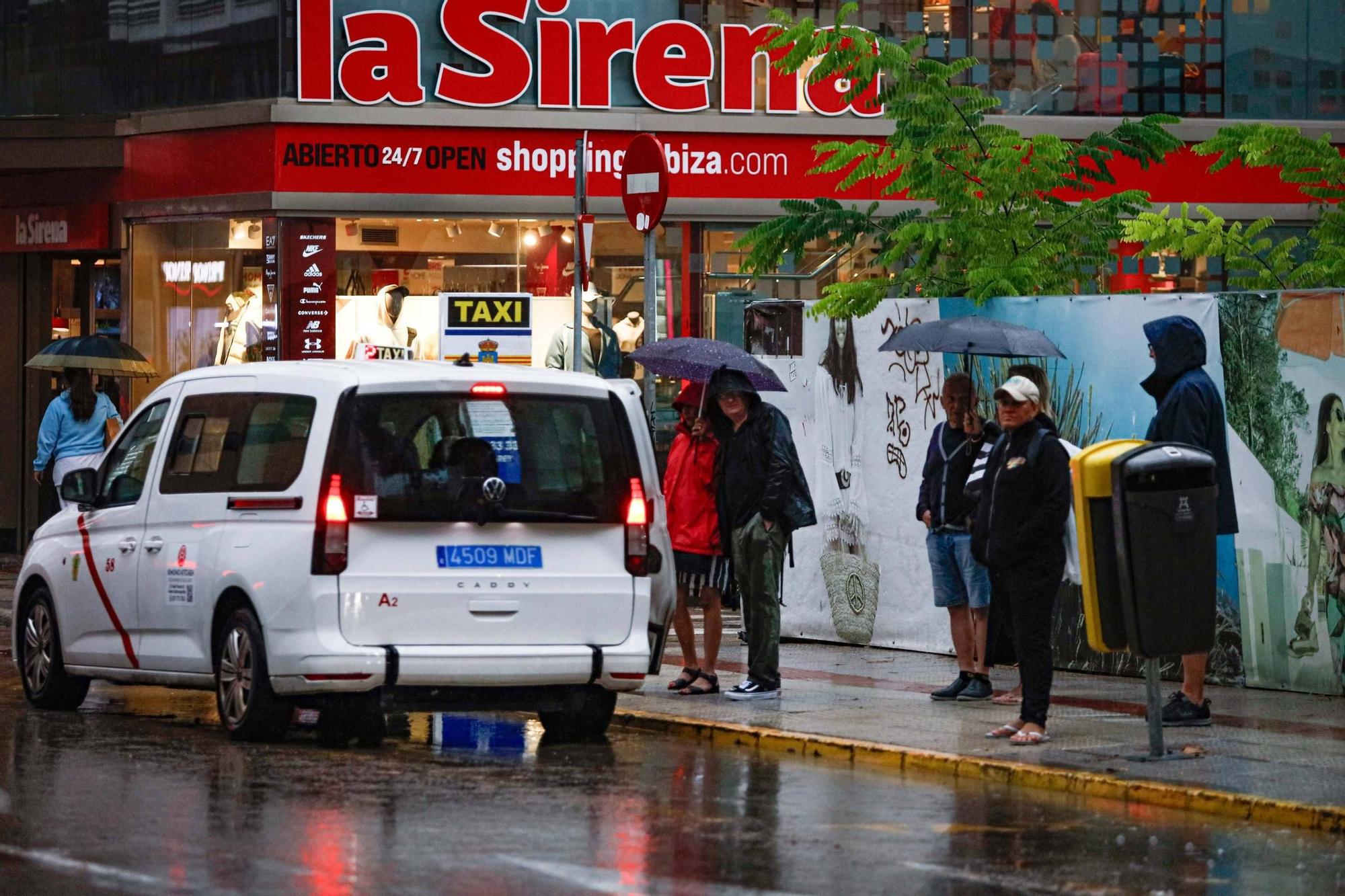 Todas las imágenes de la lluvia en Ibiza