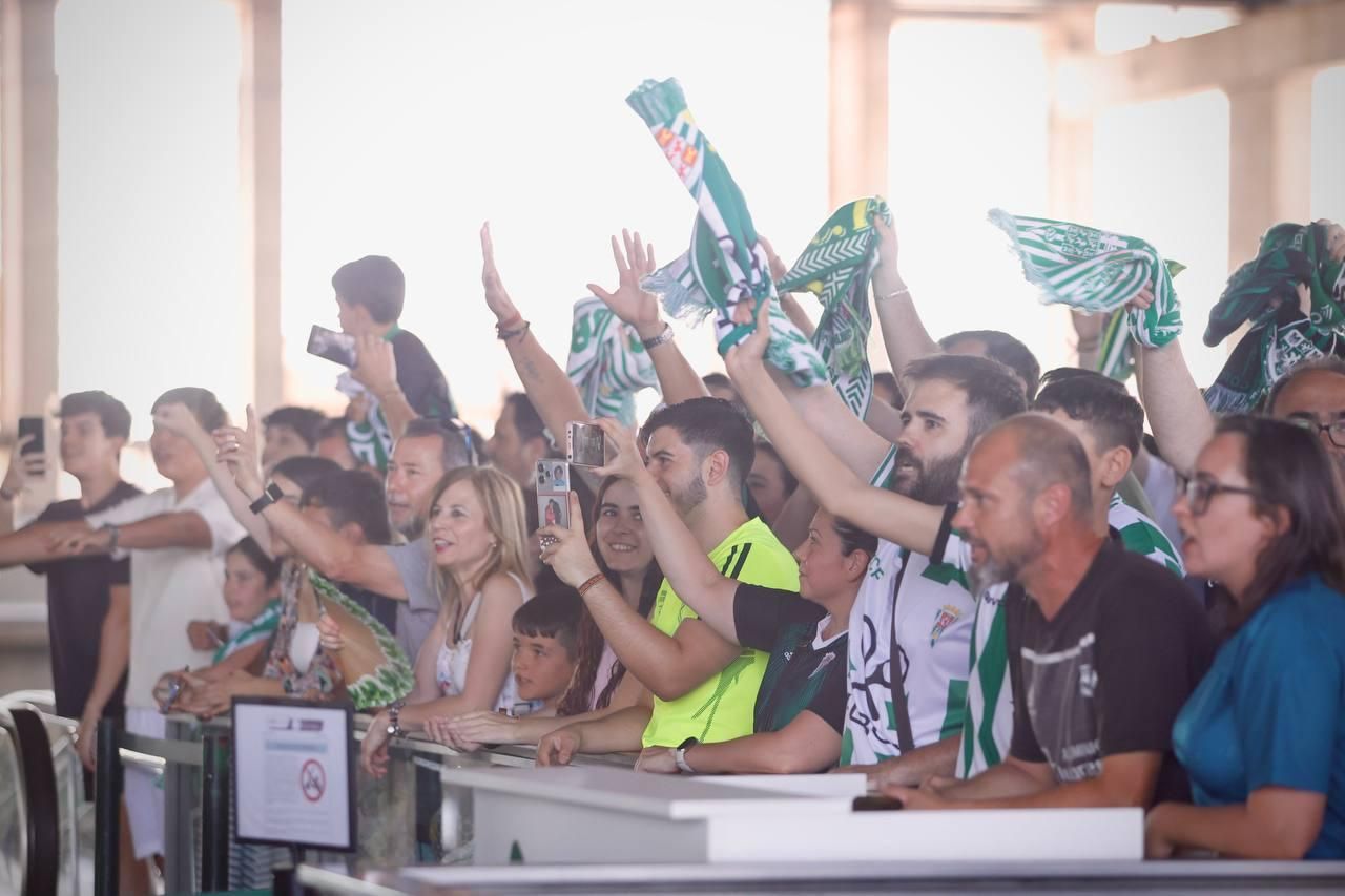 La despedida del equipo blanquiverde, en imágenes