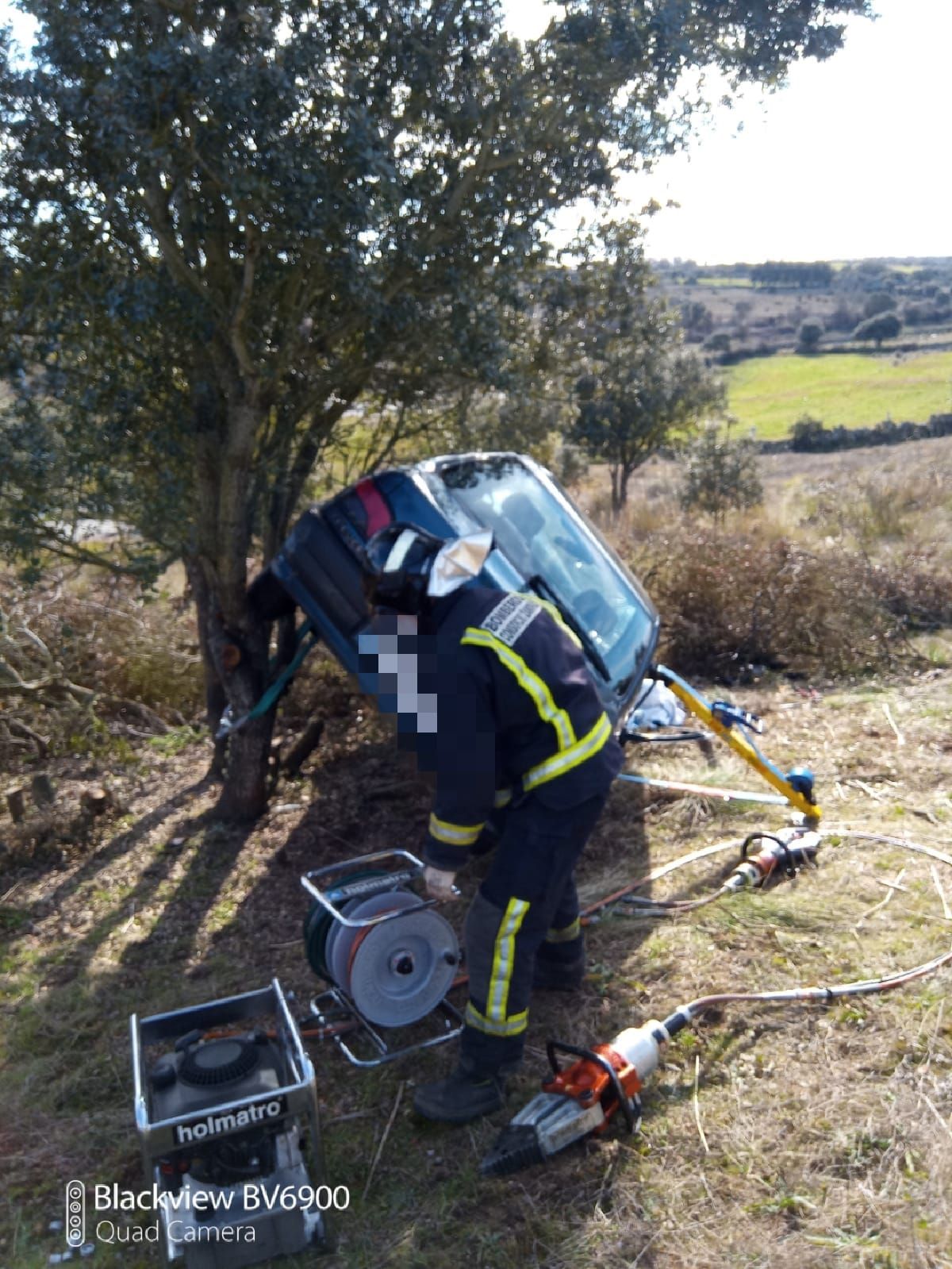 Intervención de los bomberos de Sayago para rescatar a un conductor