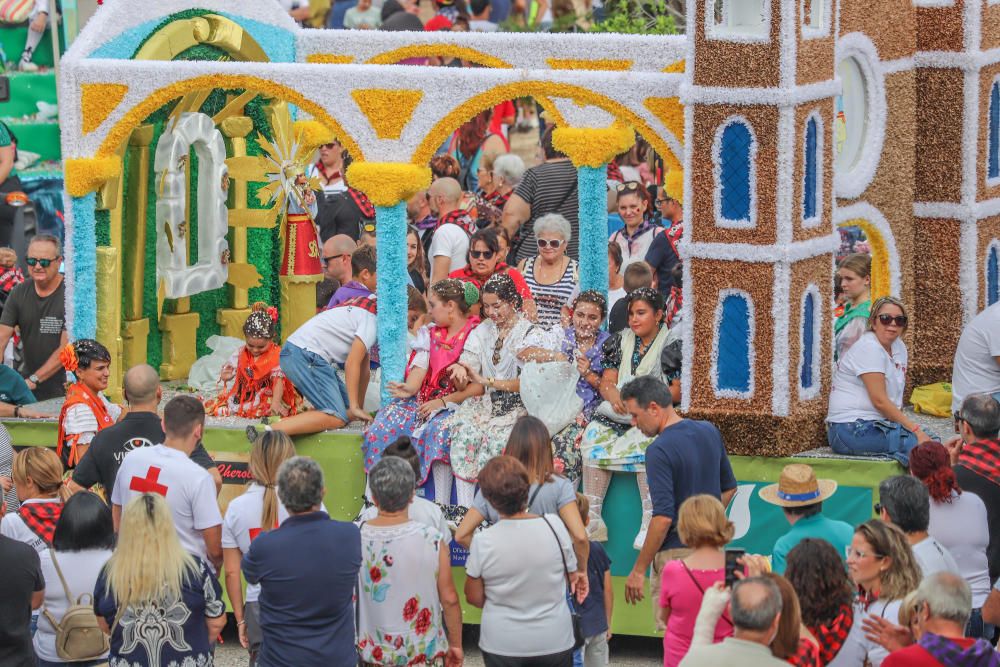 Benejúzar vive su día grande con la celebración de la festividad de la Virgen del Pilar