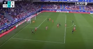 El 1-0 del UD SD Eibar 1 - 3 Real Sporting de de la jornada 8 de LaLiga Hypermotion 2024