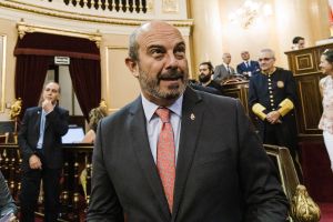 Pedro Rollán, elegido nuevo presidente del Senado con mayoría absoluta del PP