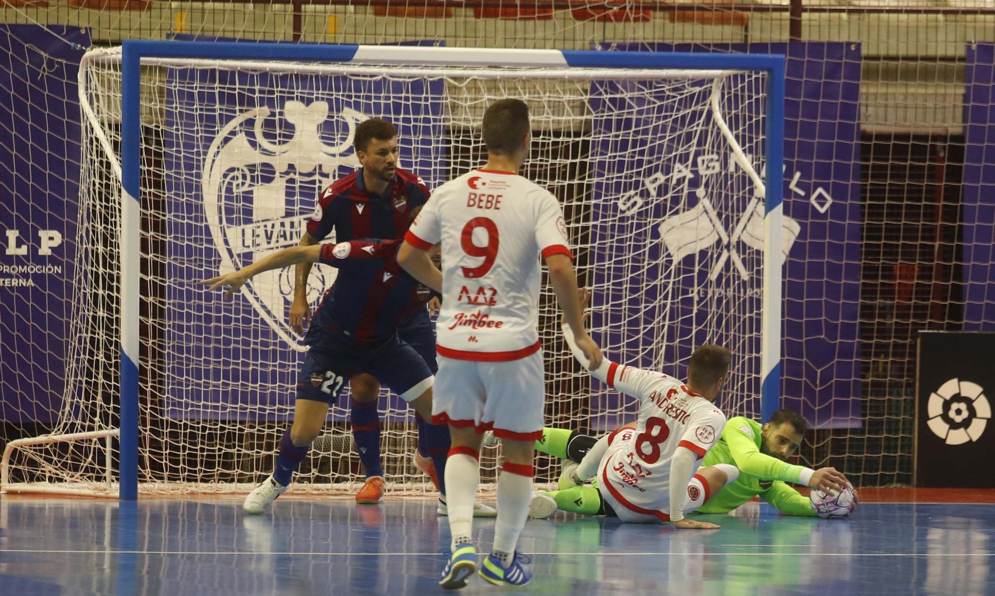 Al Levante UD FS se le escapa la victoria en el último minuto