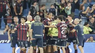 Las notas de los jugadores del Levante UD en el empate ante el Sevilla FC