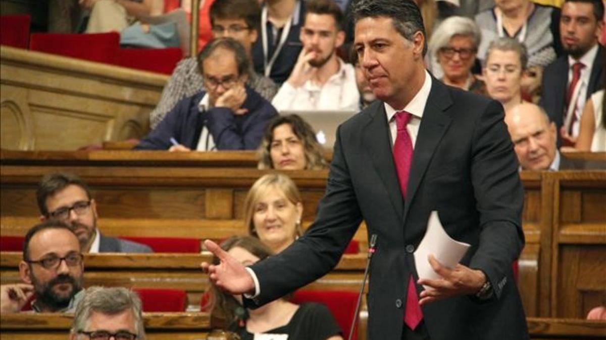 Xavier Garcia Albiol en la sesión de control del ple del Parlament