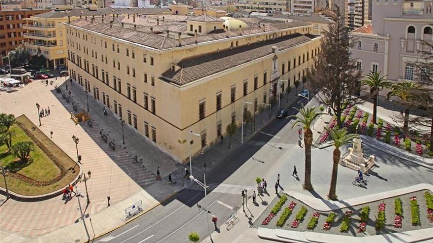 La diputación y el Ayuntamiento de Badajoz impulsarán la escuela de idiomas en el hospital provincial