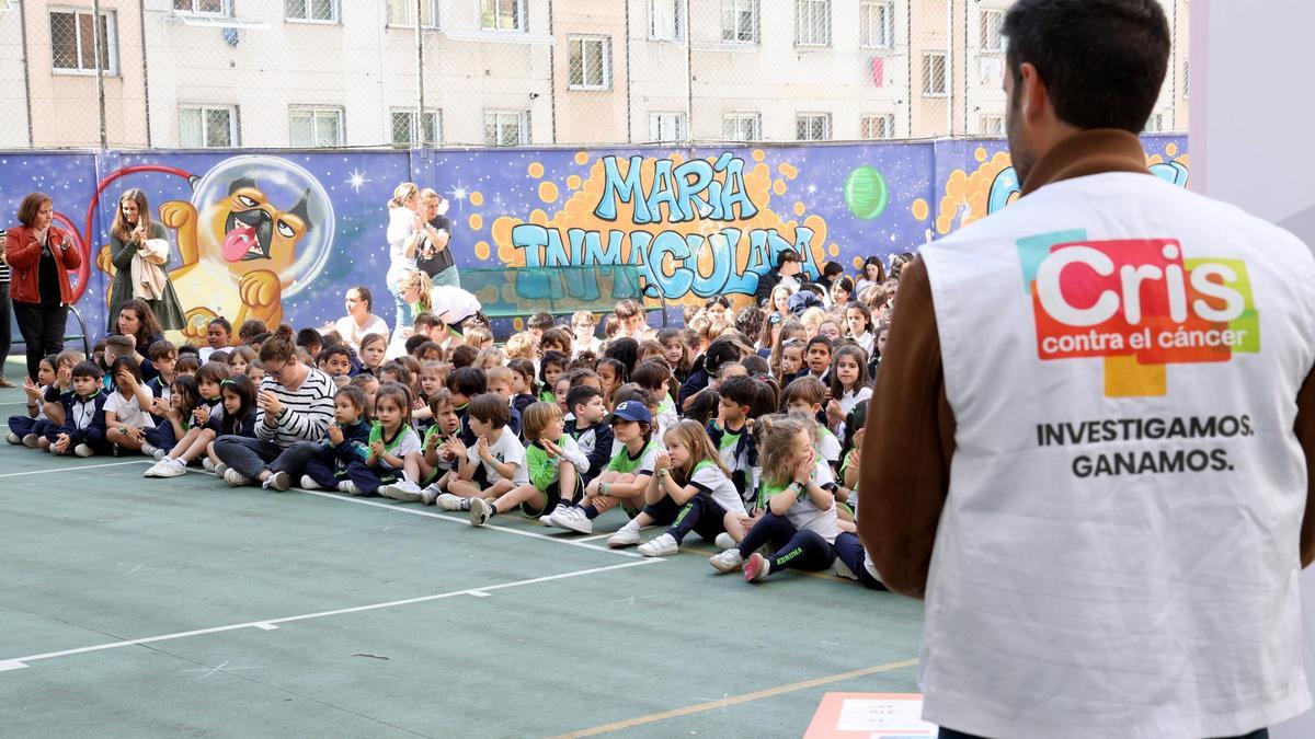 Acción solidaria del colegio María Inmaculada de Vigo a favor de Cris contra el Cáncer