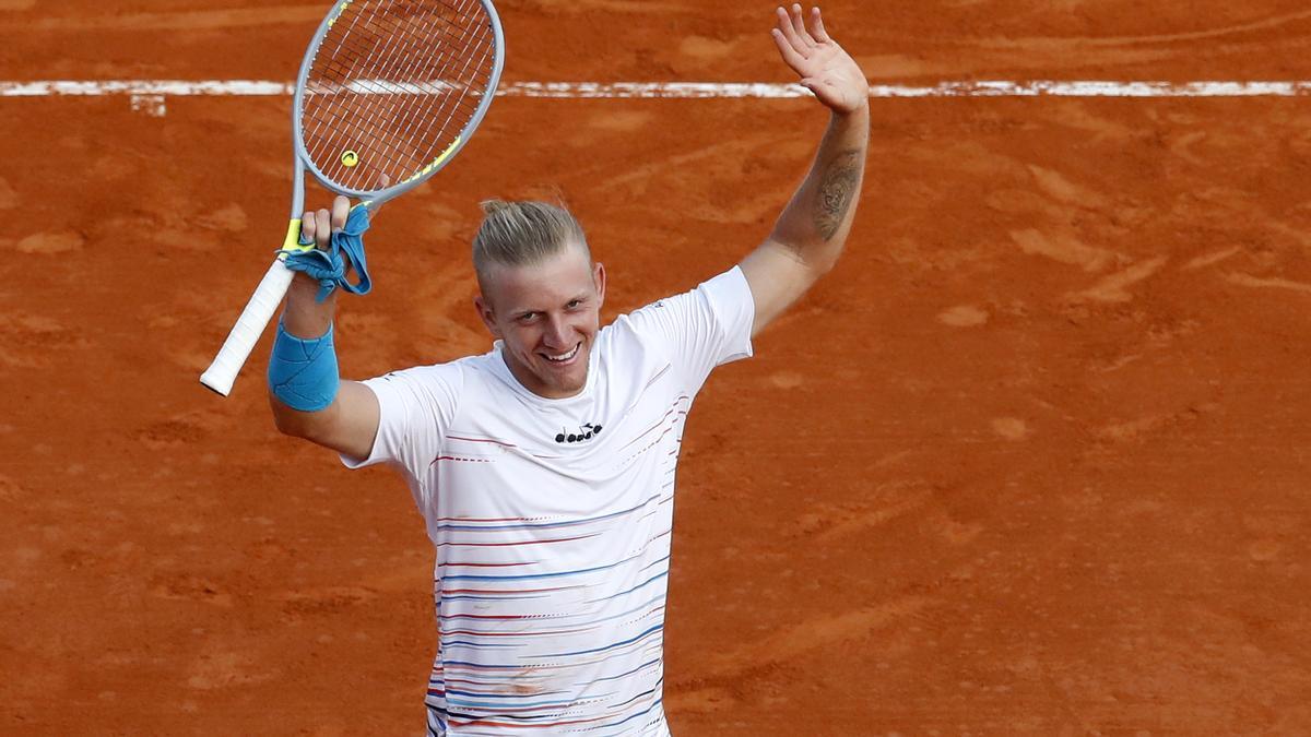 Davidovich celebra la victoria contra Djokovic en Montecarlo