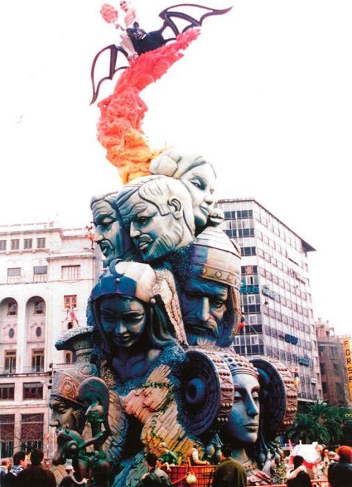 1993: "La montaña de la cultura" Artista: José Martínez Mollá