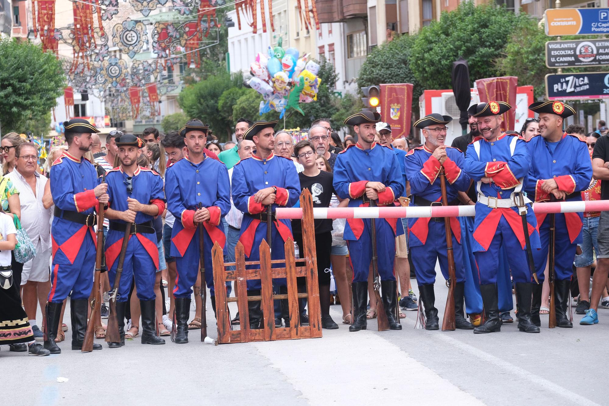 Así ha sido el tradicional Contrabando de la comparsa de Andaluces en los Moros y Cristianos de Villena