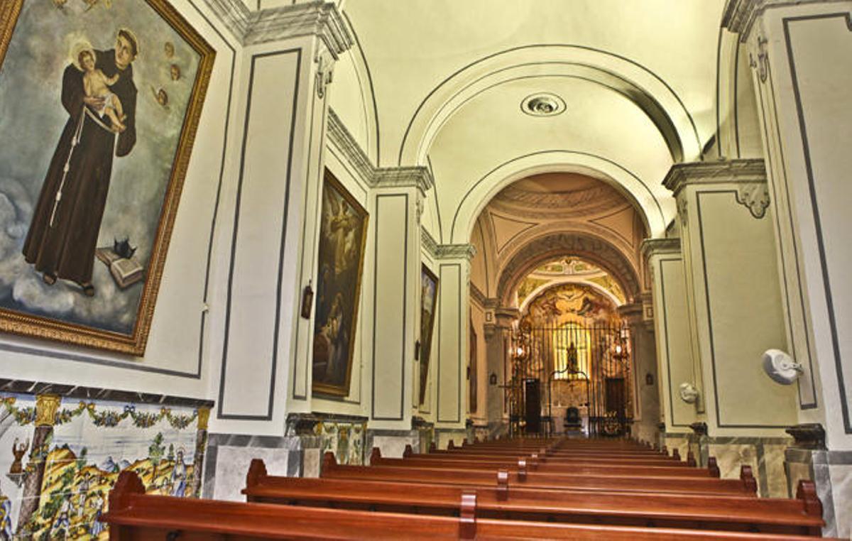 Agres se vuelca con su convento