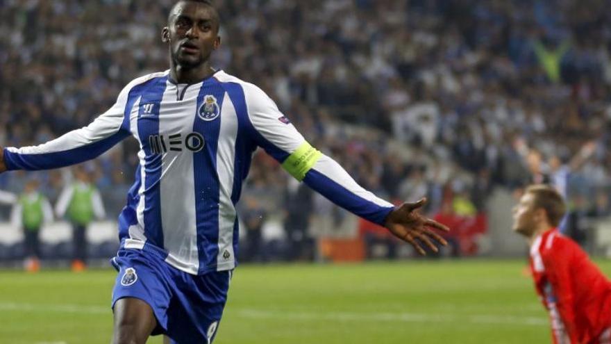 Jackson Martínez celebra su gol al Bayern.