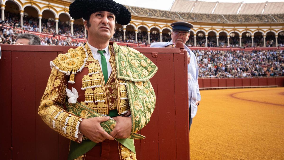 Morante, antes de comenzar el  paseíllo en la Maestranza