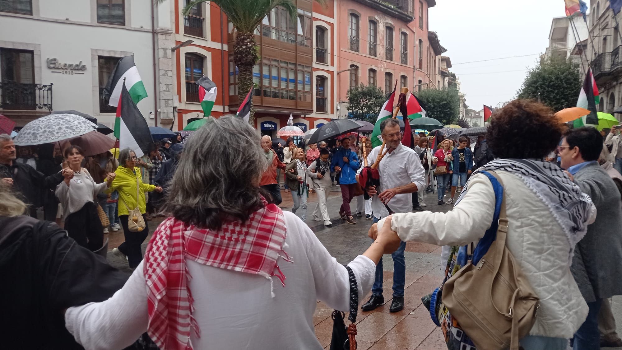 Llanes con Palestina