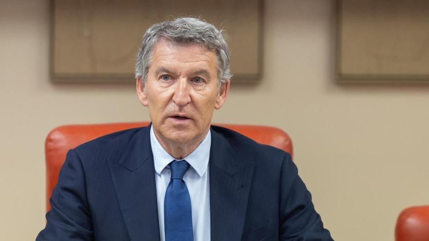 FEIJÓO CULPA SÁNCHEZ APAGÓN | El líder del PP culpa al Gobierno y a las ministras de Transición Ecológica Aagesen y Ribera por el colapso eléctrico de abril de 2025 FEIJÓO CULPA SÁNCHEZ APAGÓN | El líder del PP culpa al Gobierno y a las ministras de Transición Ecológica Aagesen y Ribera por el colapso eléctrico de abril de 2025