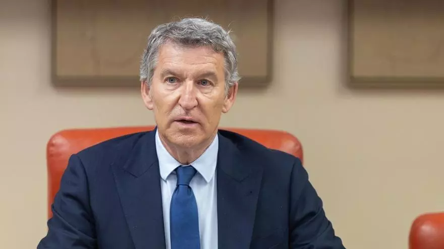 Feijóo atribuye a la "política energética ideologizada" de Sánchez el apagón del que se cumple un año