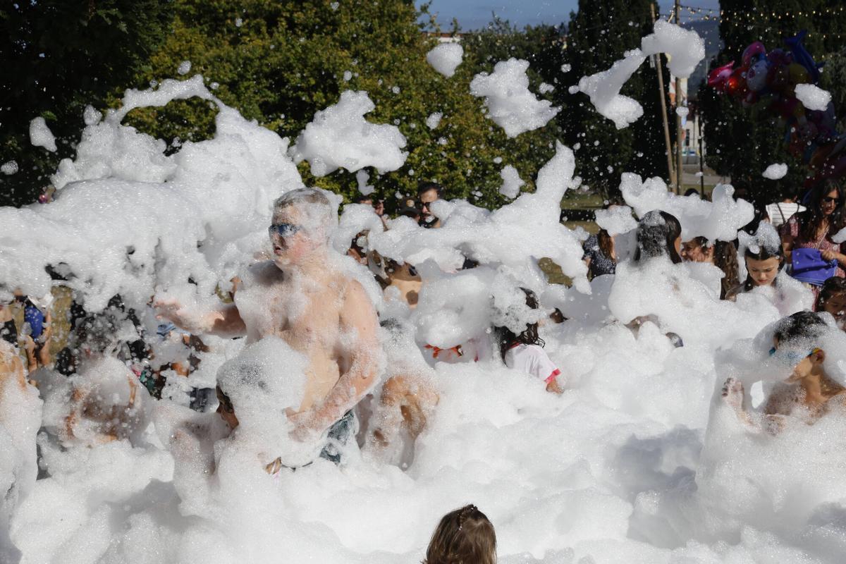 El broche a las fiestas de Ceares, en imágenes