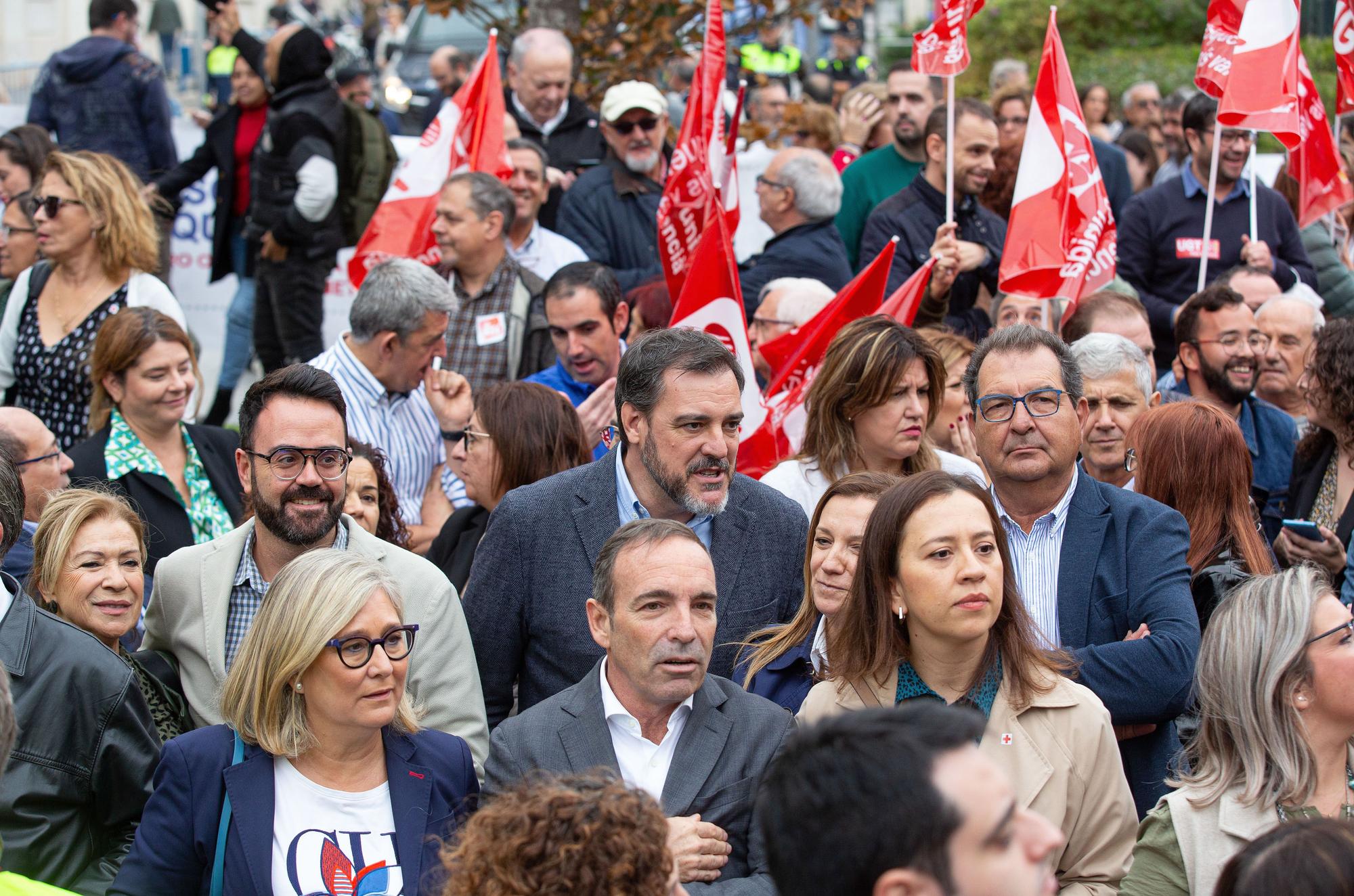 Concentración para reclamar una financiación justa para la provincia de Alicante