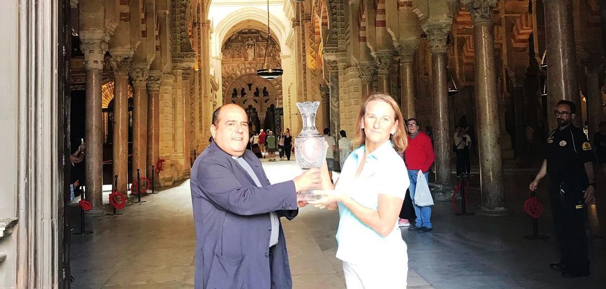 El trofeo de la Solheim Cup de golf concluye su ruta por la ciudad