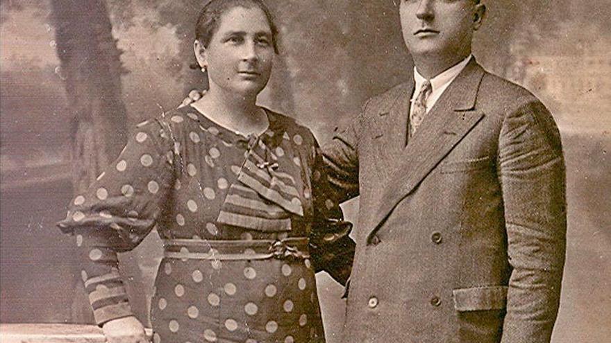 Vázquez Grela e a súa dona, Josefa Iglesias.