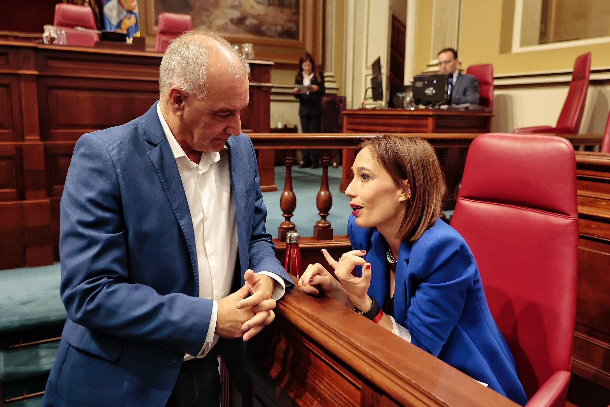 Pleno del Parlamento de Canarias