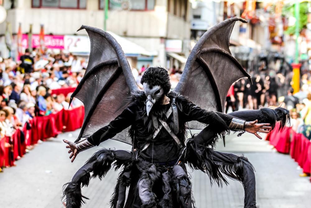 El negro se apodera de Elda en la Entrada Mora