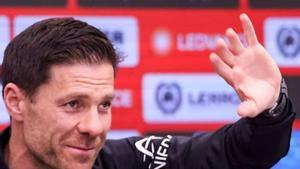 Xabi Alonso anuncia que marxa del Leverkusen