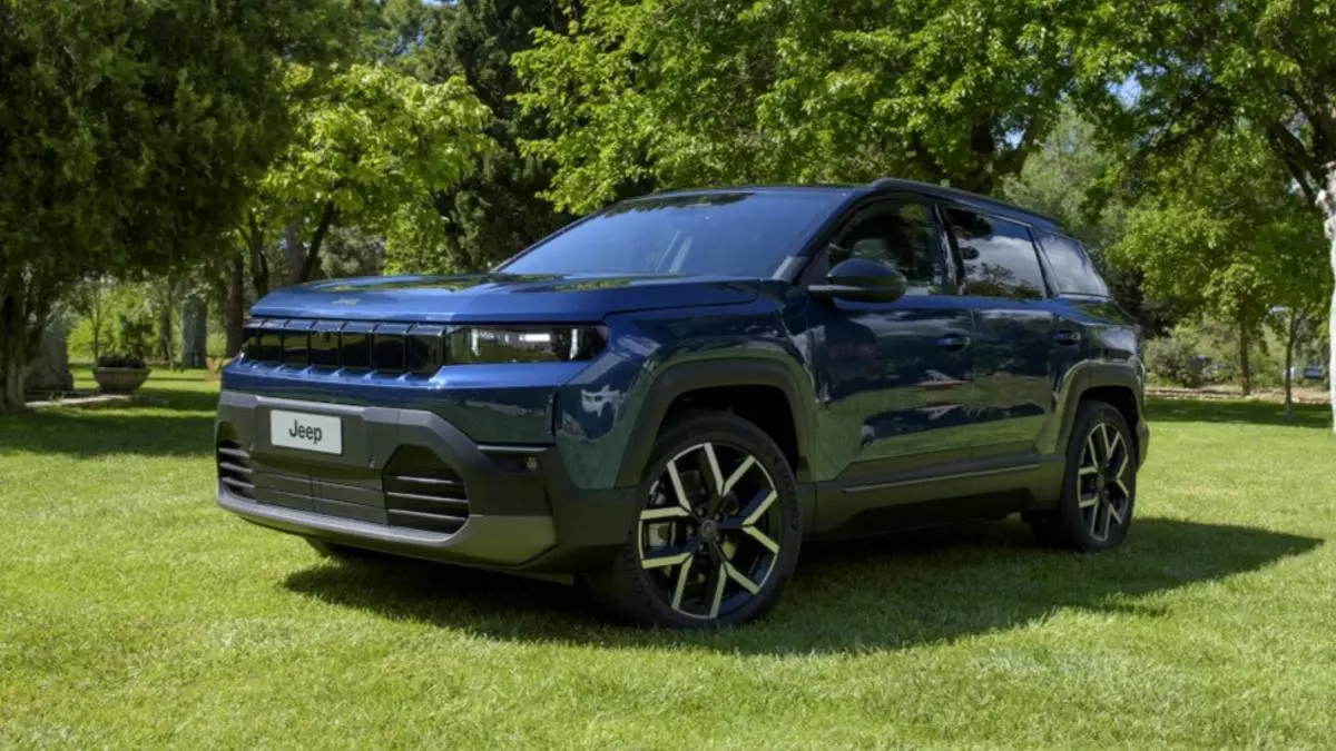 Ya sabemos cuánto cuesta el nuevo Jeep Compass: tecnología, aventura y electrificación desde 36.011 euros