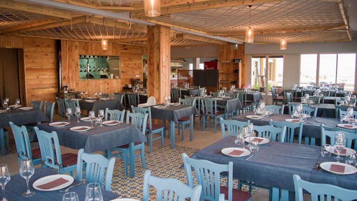 Interior del local Venta El Sabinar.