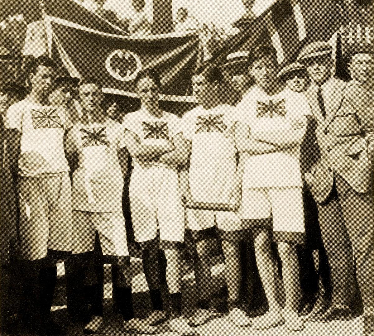 Equipo del Cable Inglés vencedor en la prueba de relevos: Ayre, Brett, Moore, Bernard y Leonard Taylor