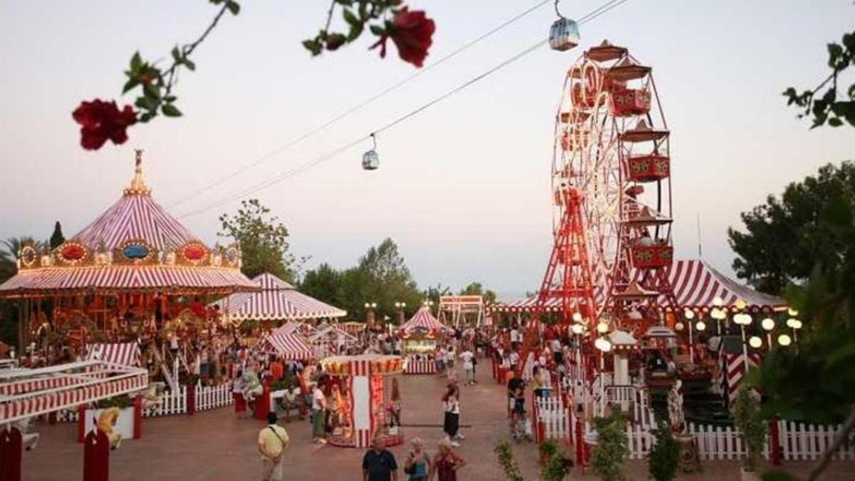 El parque de atracciones Tivoli continúa cerrado