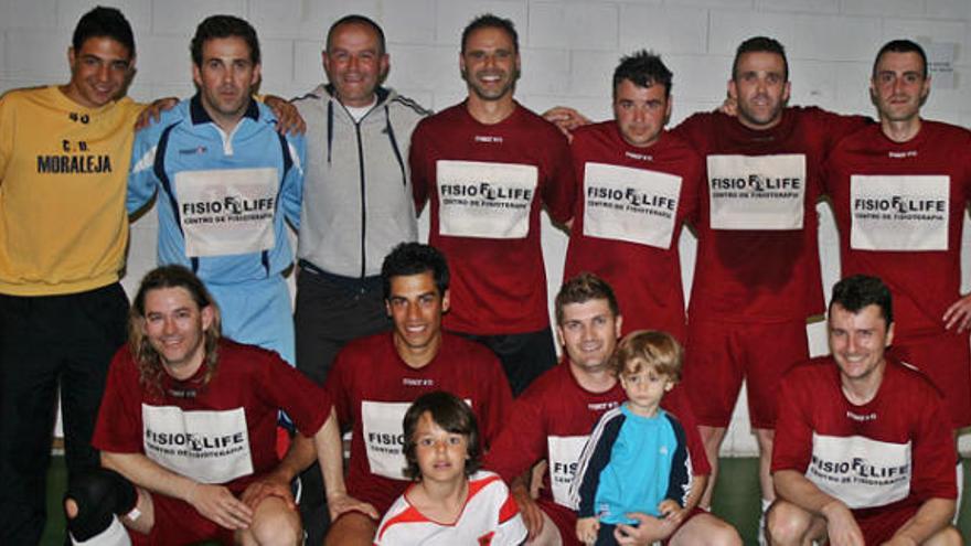 Formación del conjunto Fisiolife, campeón de la Copa de Veteranos de Fútbol Sala de Zamora.