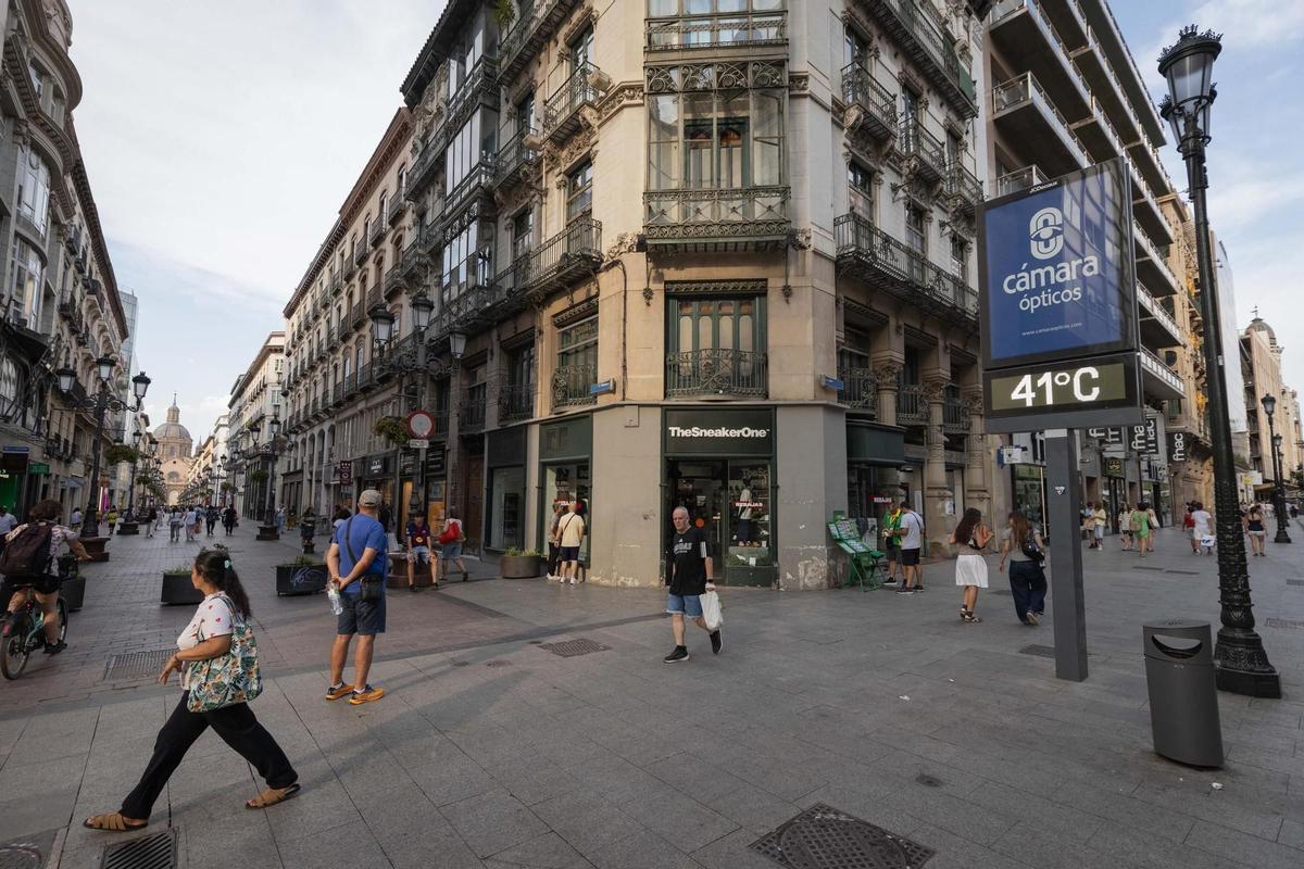 Altas temperaturas en toda Zaragoza, especialmente en el centro de la ciudad