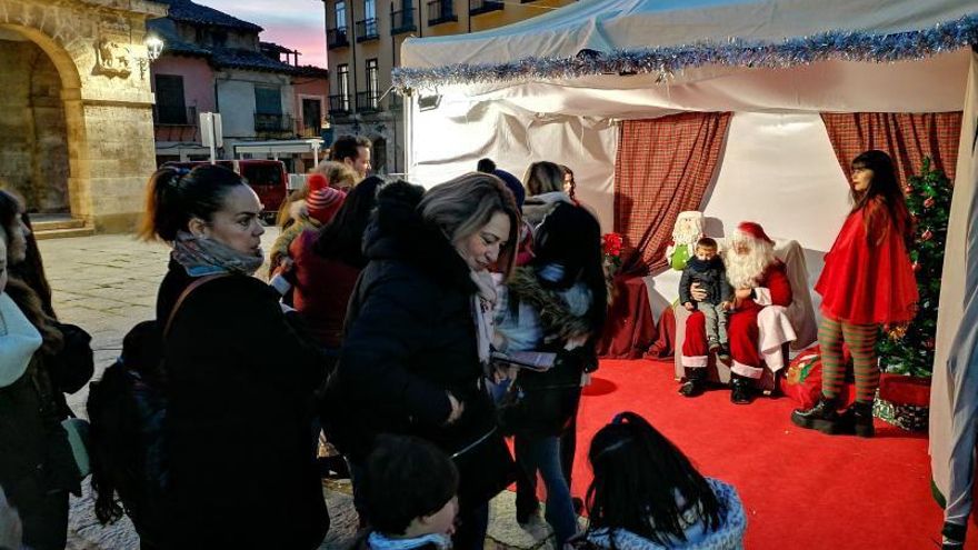 Paso de Papá Noel por Toro la semana pasada. | M. J. C.