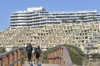 Elche subasta 1.200 metros cuadrados en el AR-1 de Arenales por 239.000 euros
