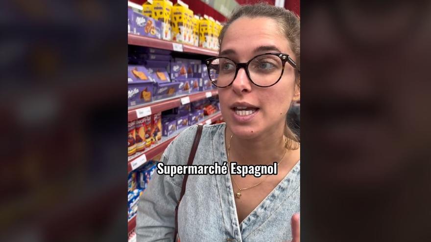 Una influencer francesa visita un supermercat de la Jonquera i al·lucina: «Mai no havia vist això!»