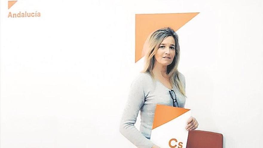 Ciudadanos cuenta con un grupo local propio en villa del río, liderado por la coordinadora comarcal, maría mantas