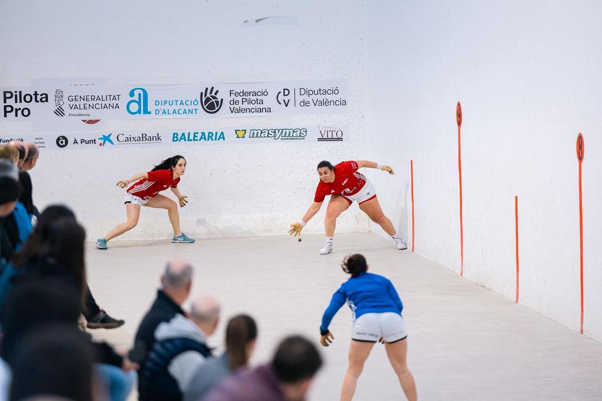 Victoria y Myriam jugaran la final del Diputación de Alicante