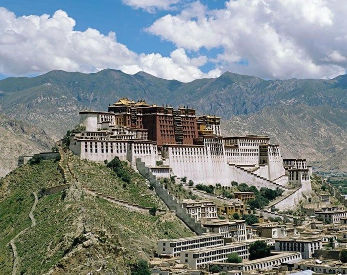 Palacio de Potala, en Lhasa (Tibet).