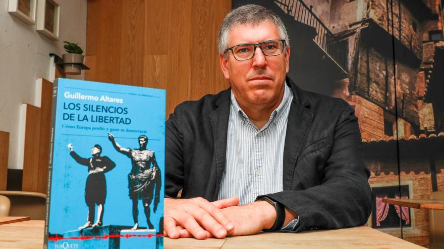 Guillermo Altares (autor de &#039;Los silencios de la libertad&#039;): &quot;Europa es un oasis de democracia en un mundo en el que retrocede&quot;